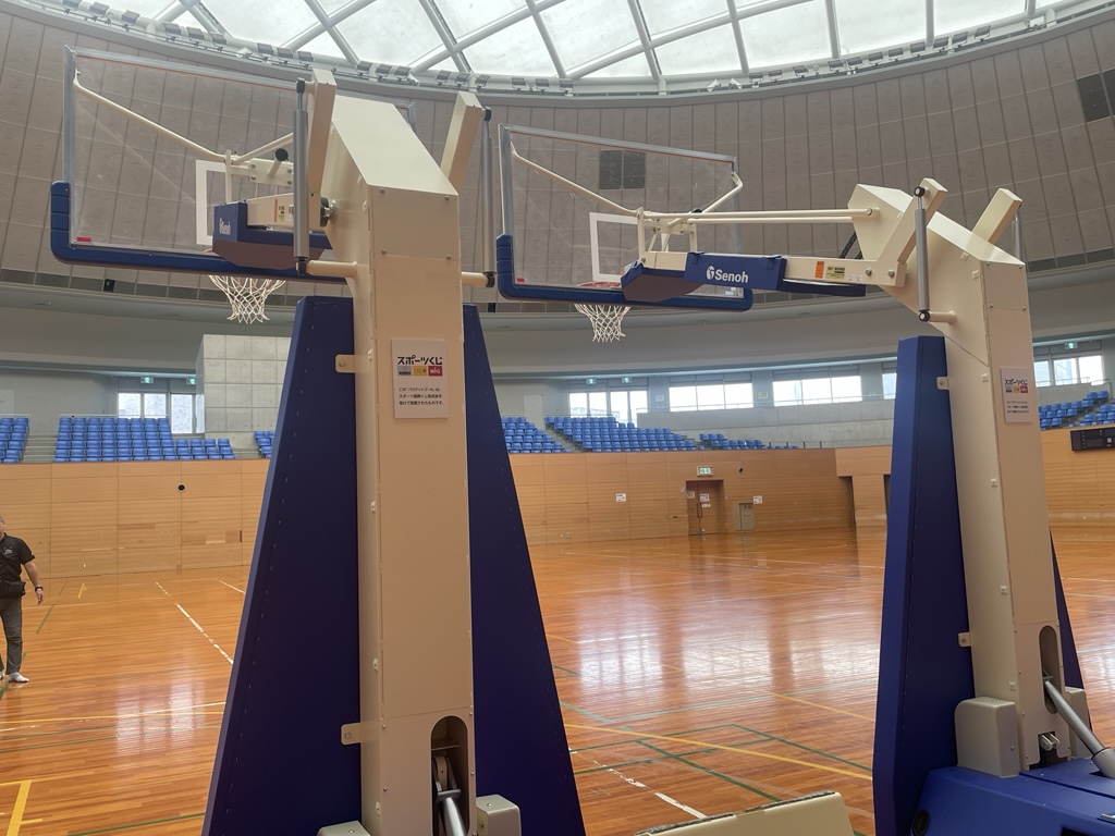 スポーツ振興くじ（toto）助成金を活用してバスケットゴールを更新しま