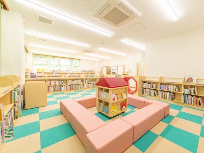 交野市立図書館